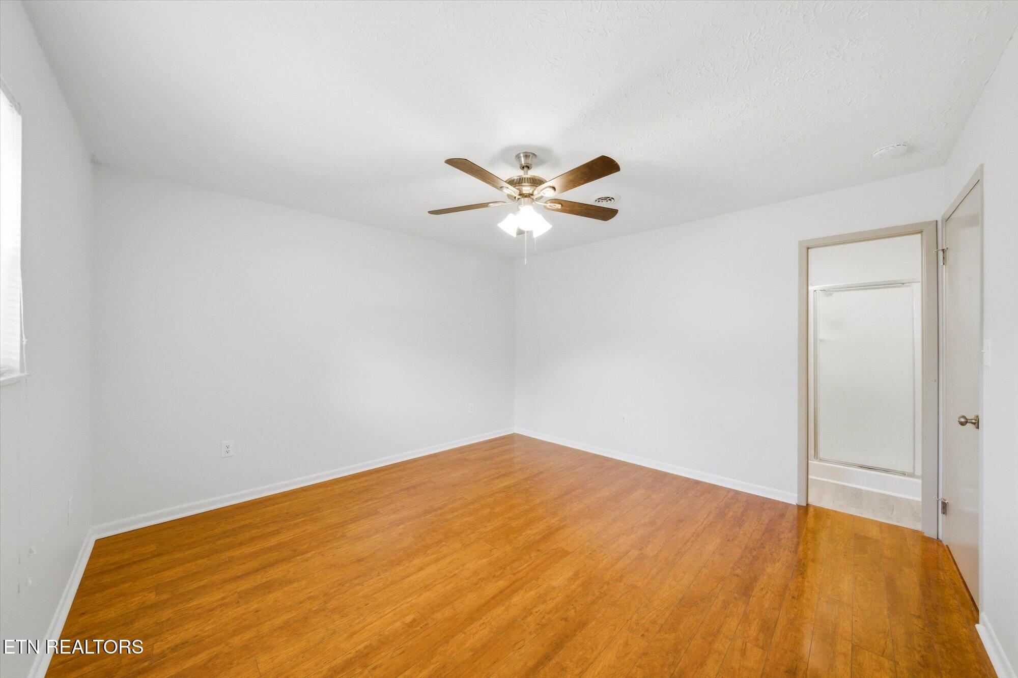 409 Windrush Circle Sevierville, TN 37862 - Photo 18 of 32 15-409-Windrush-Cir-Sevierville-TN-15