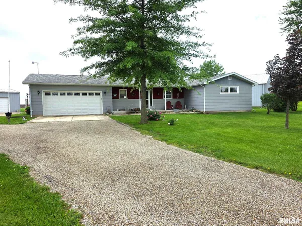 $285,000 | 1455 Charlotte Road, Macomb, IL 61455