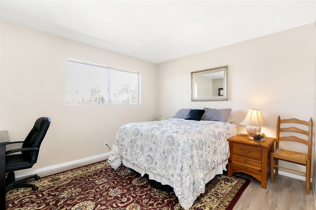 1834 Gatepost Road Encinitas, CA 92024 - Photo 12 of 25