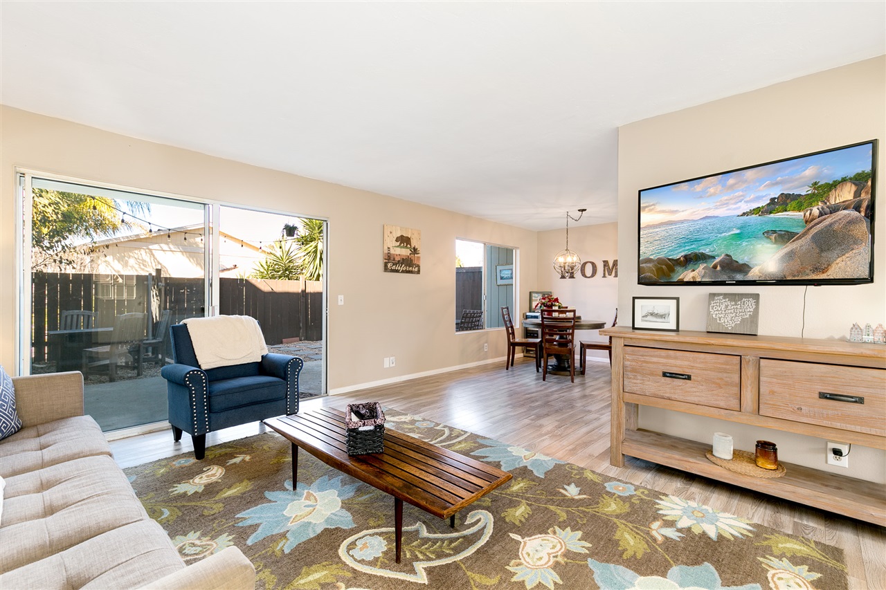 1834 Gatepost Road Encinitas, CA 92024 - Photo 3 of 25
