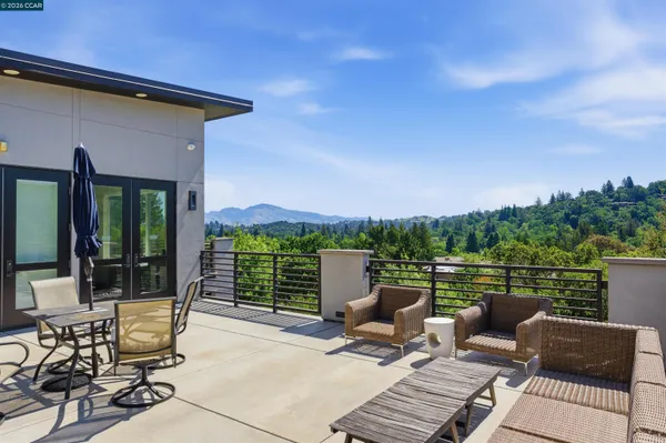 $898,000 | 80 Woodbury Highlands Place, Unit 16, Lafayette, CA 94549