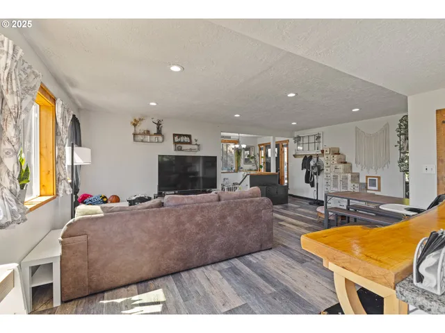 $499,000 | 55593 Glen Aiken Creek Road, Coquille, OR 97423