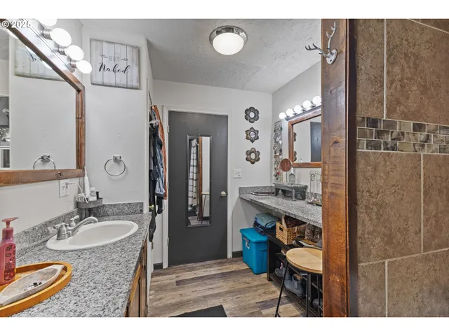 $499,000 | 55593 Glen Aiken Creek Road, Coquille, OR 97423