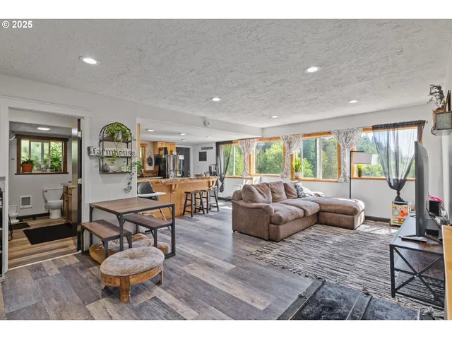 $499,000 | 55593 Glen Aiken Creek Road, Coquille, OR 97423