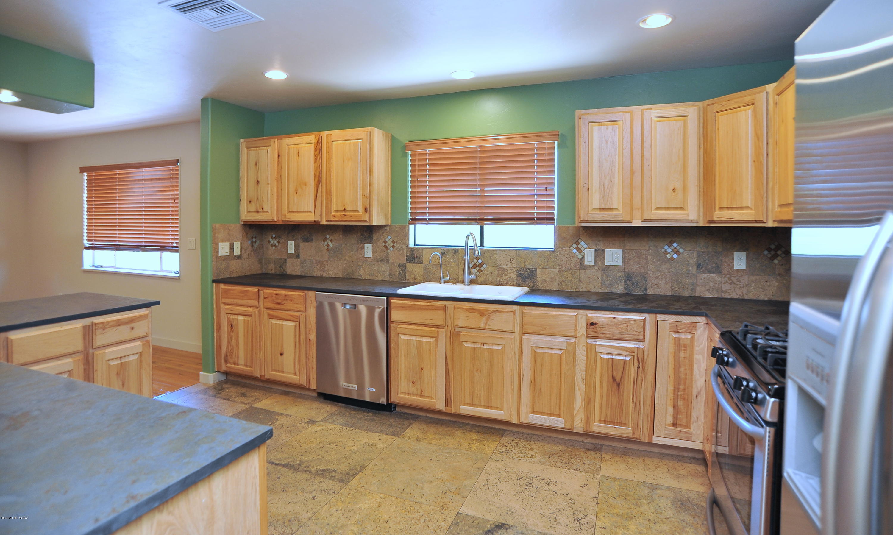 2326 East Lind Road Tucson, AZ 85719 - Photo 15 of 49 Gallery Image 15