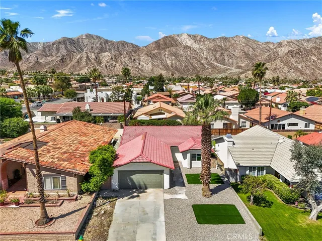 $2,900 | 53475 Avenida Bermudas, La Quinta, CA 92253