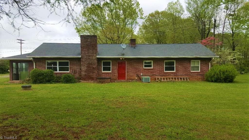 4400 Hampton Road Clemmons, NC 27012 - Photo 1 of 15 Gallery Image 1