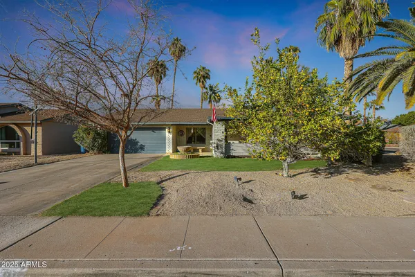 $409,000 | 556 West Kiva Avenue, Mesa, AZ 85210