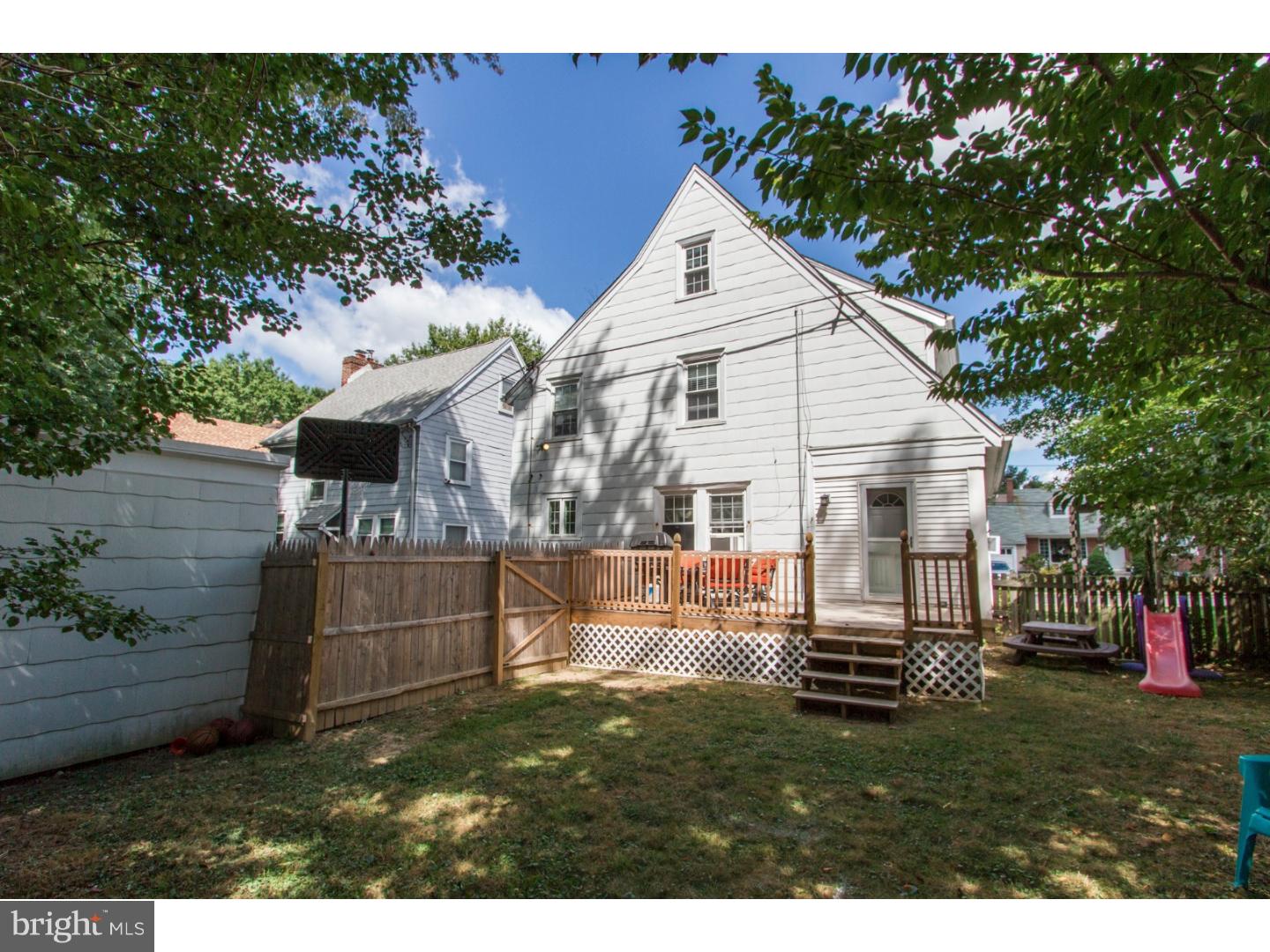 242 Lynbrooke Road Springfield, PA 19064 - Photo 21 of 23 Exterior Back