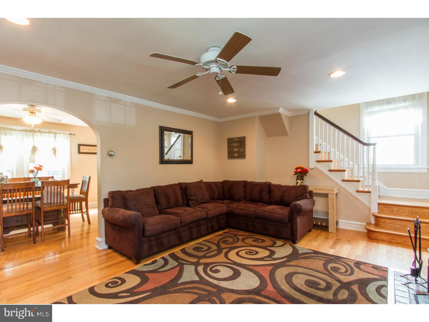 242 Lynbrooke Road Springfield, PA 19064 - Photo 4 of 23 Living Room