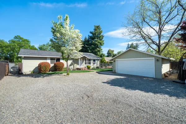 $635,000 | 5443 Rosswood Street, Redding, CA 96001