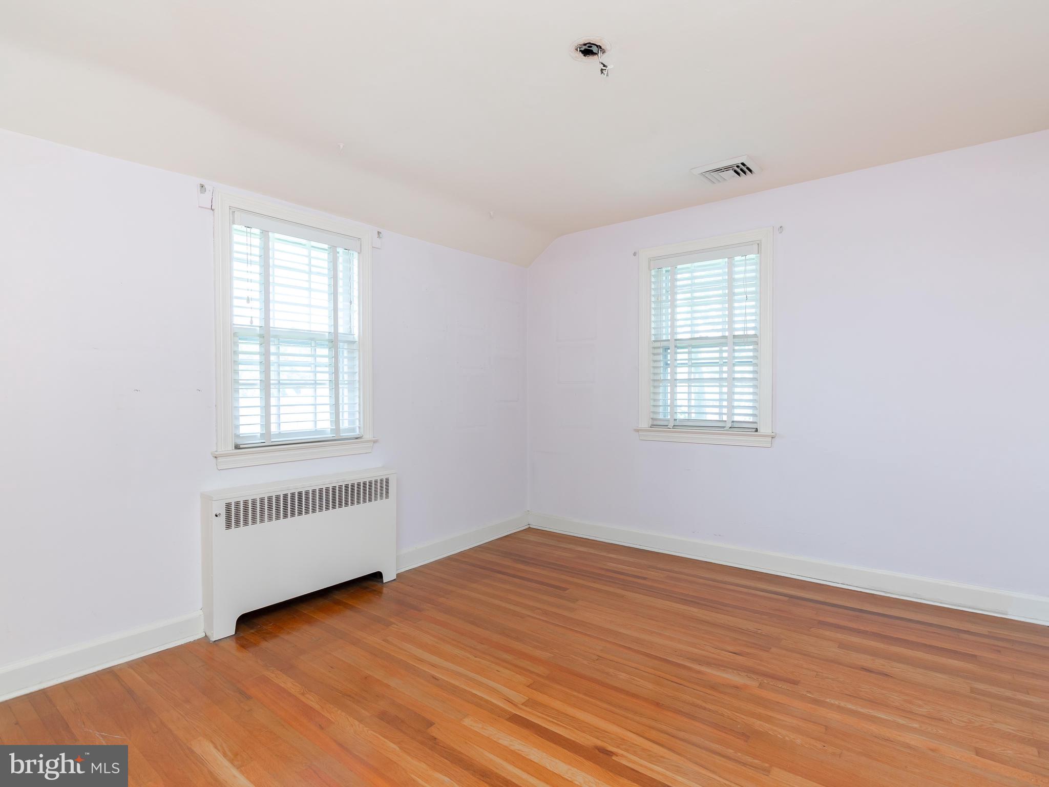 177 Friendship Road Drexel Hill, PA 19026 - Photo 16 of 20 Second BR - well sized, bright, with wood floors!