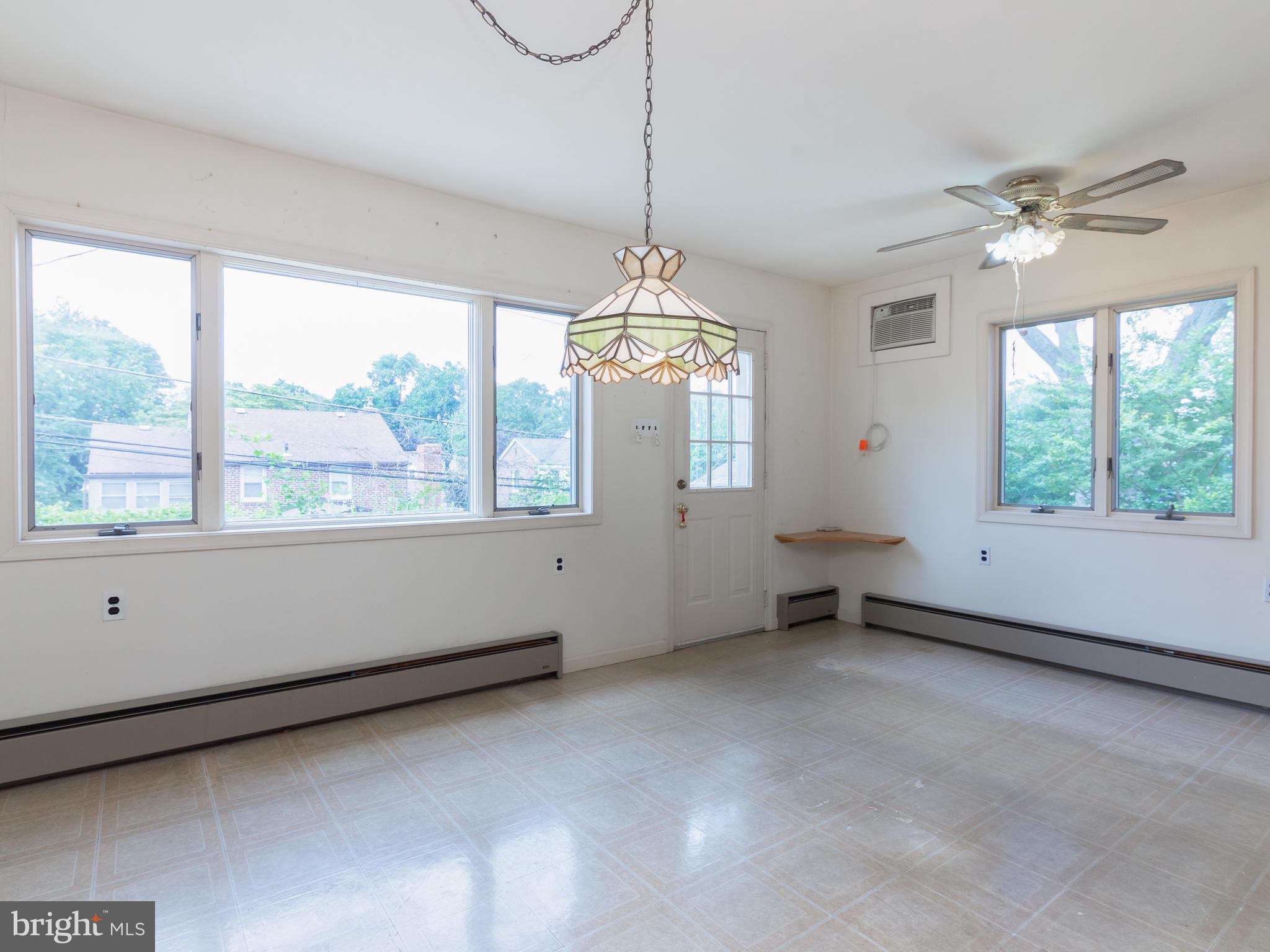 177 Friendship Road Drexel Hill, PA 19026 - Photo 8 of 20 Kitchen - Eat in with access to exterior