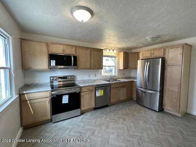 2195 North Aurelius Road Holt, MI 48842 - Photo 4 of 28 20230615000949203144000000-o