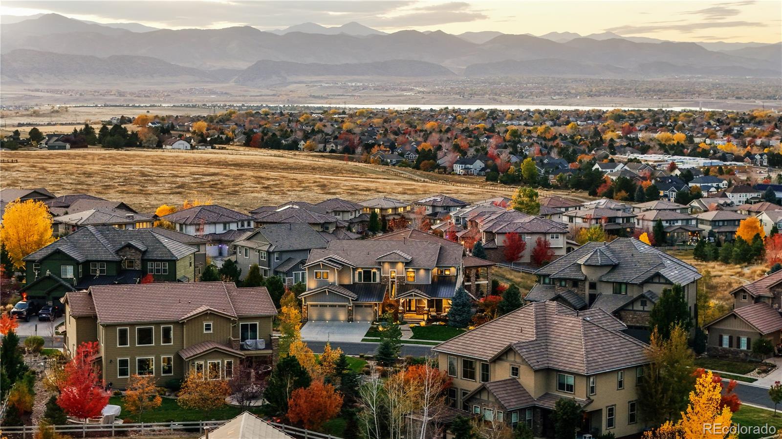 10785 Sundial Rim Road Highlands Ranch, CO 80126 - Photo 4 of 43 a view of a city