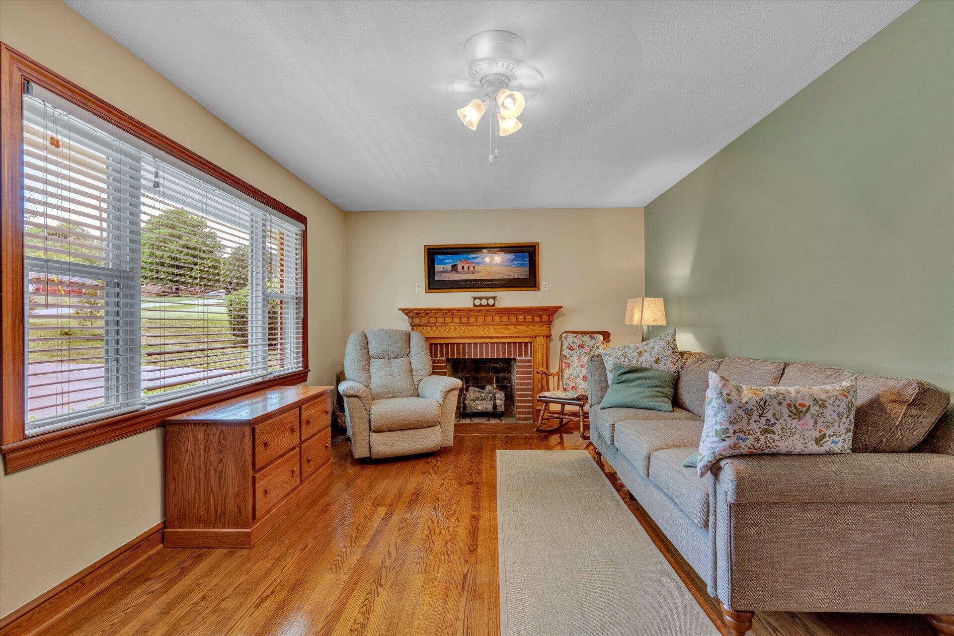 100 Cornell Road Rocky Mount, VA 24151 - Photo 5 of 28 03-Shows Great 100 Cornell Rd (3 of 30)