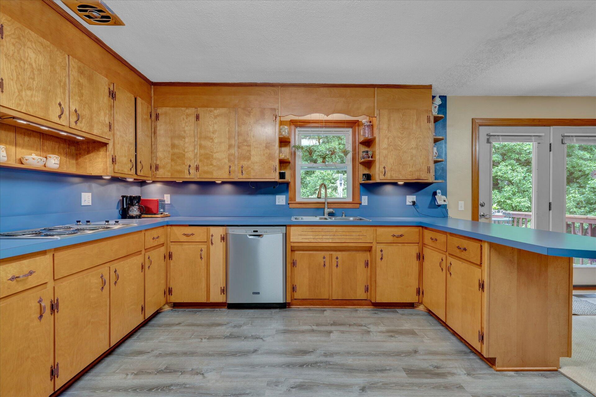 100 Cornell Road Rocky Mount, VA 24151 - Photo 8 of 28 06-Shows Great 100 Cornell Rd (5 of 30)
