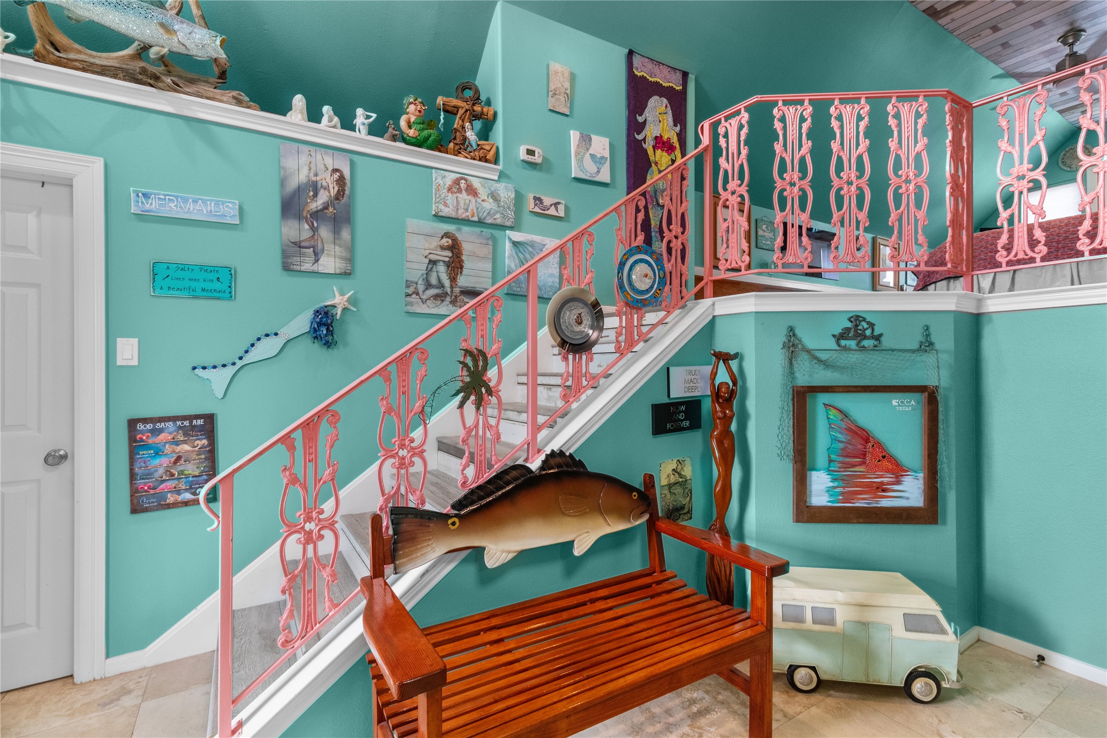 106 Isles End Road Tiki Island, TX 77554 - Photo 13 of 44