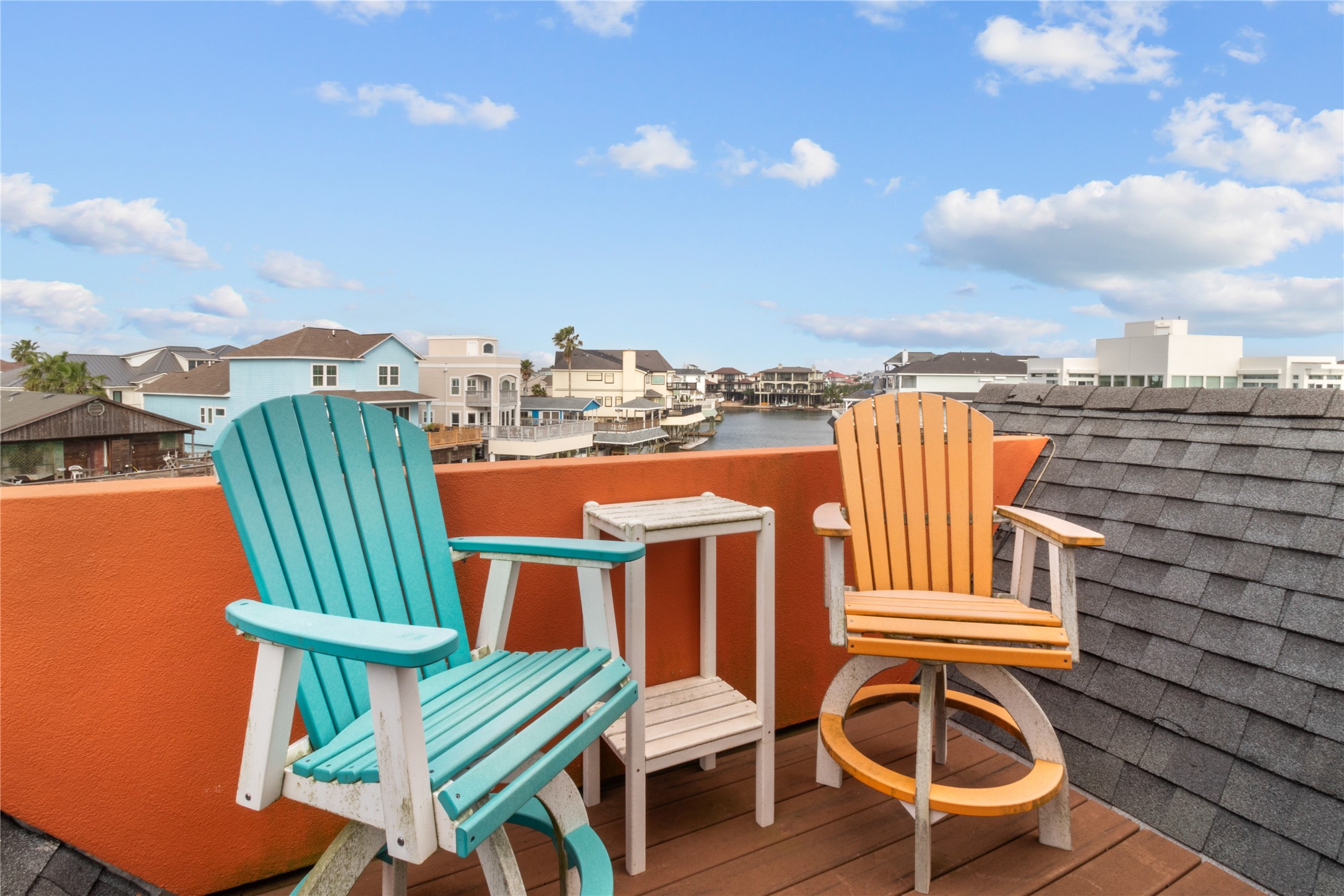 106 Isles End Road Tiki Island, TX 77554 - Photo 16 of 44