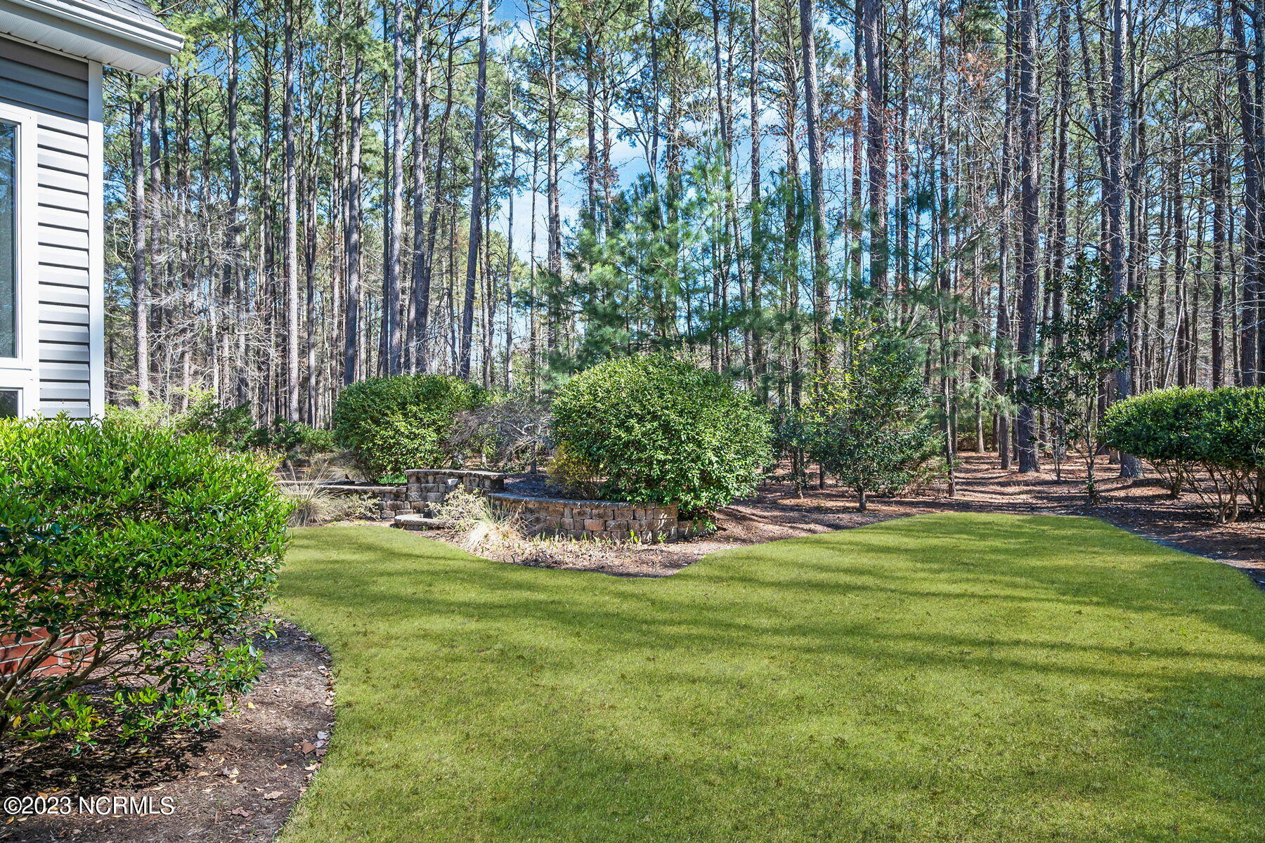 203 Rappahannock Drive Chocowinity, NC 27817 - Photo 4 of 51 004 Beautiful Landscaping