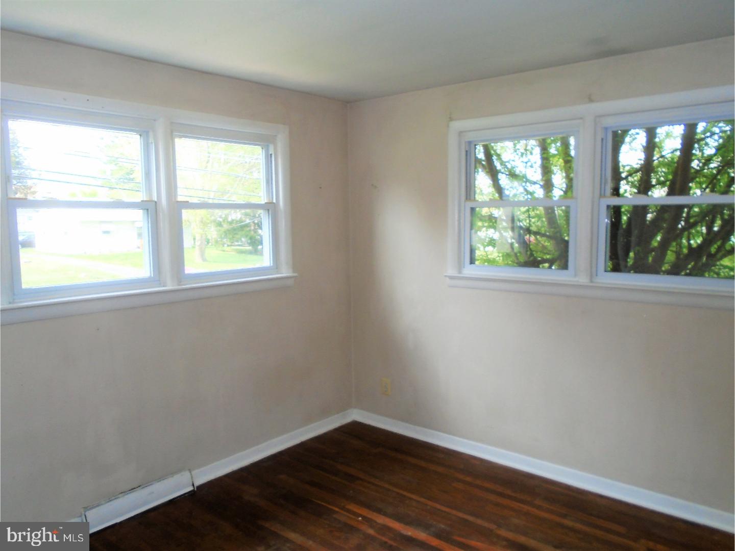 2423 Larkin Road Marcus Hook, PA 19061 - Photo 7 of 11 Bedroom