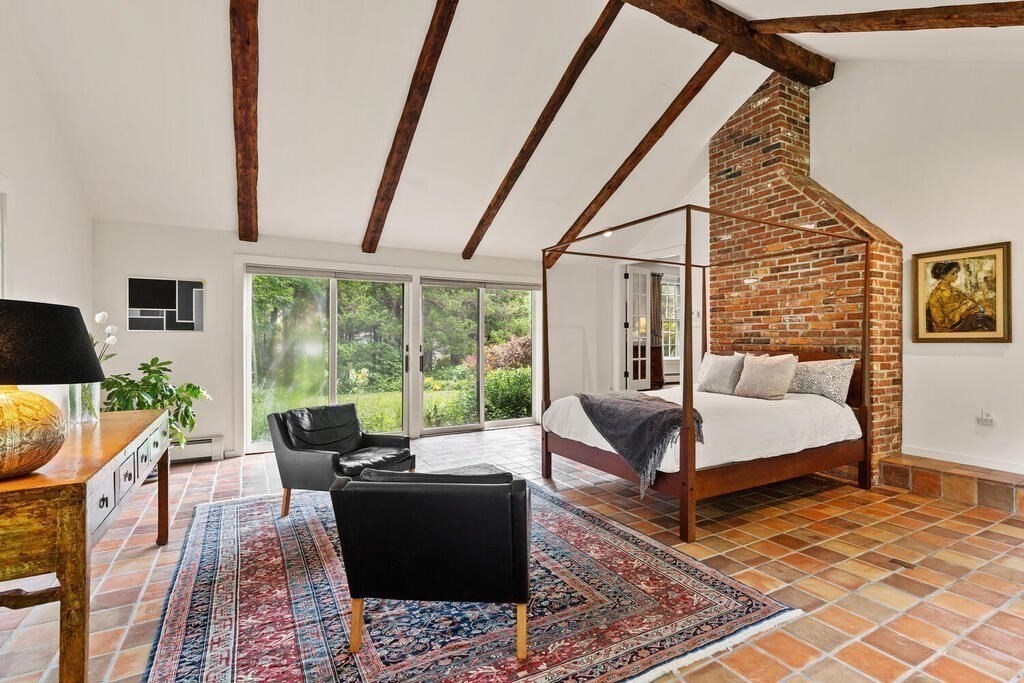 8 Brookhead Avenue Beverly, MA 01915 - Photo 16 of 35 a living room with furniture and a flat screen tv