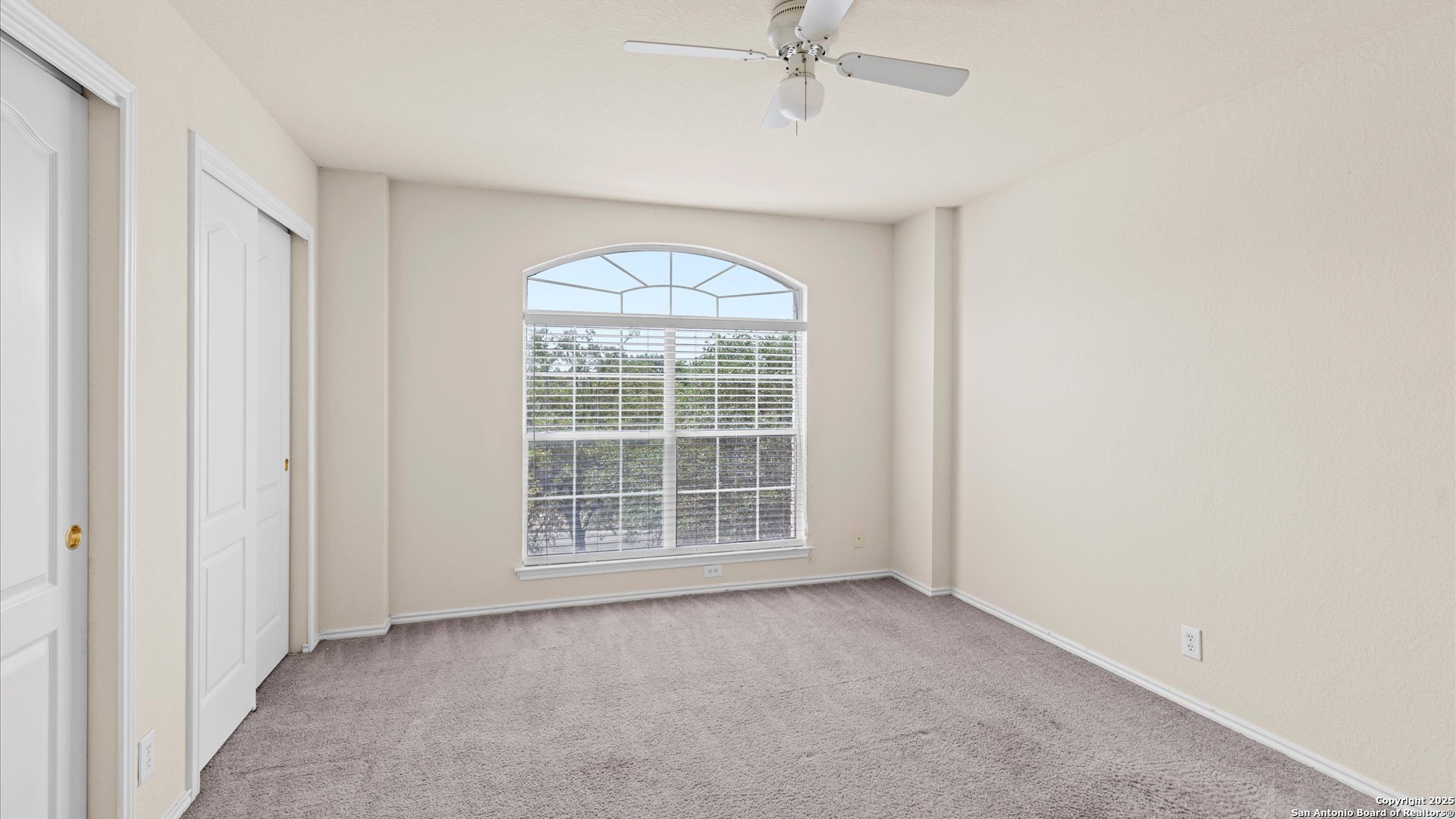 128 Pilot Cibolo, TX 78108 - Photo 7 of 22 an empty room with a window