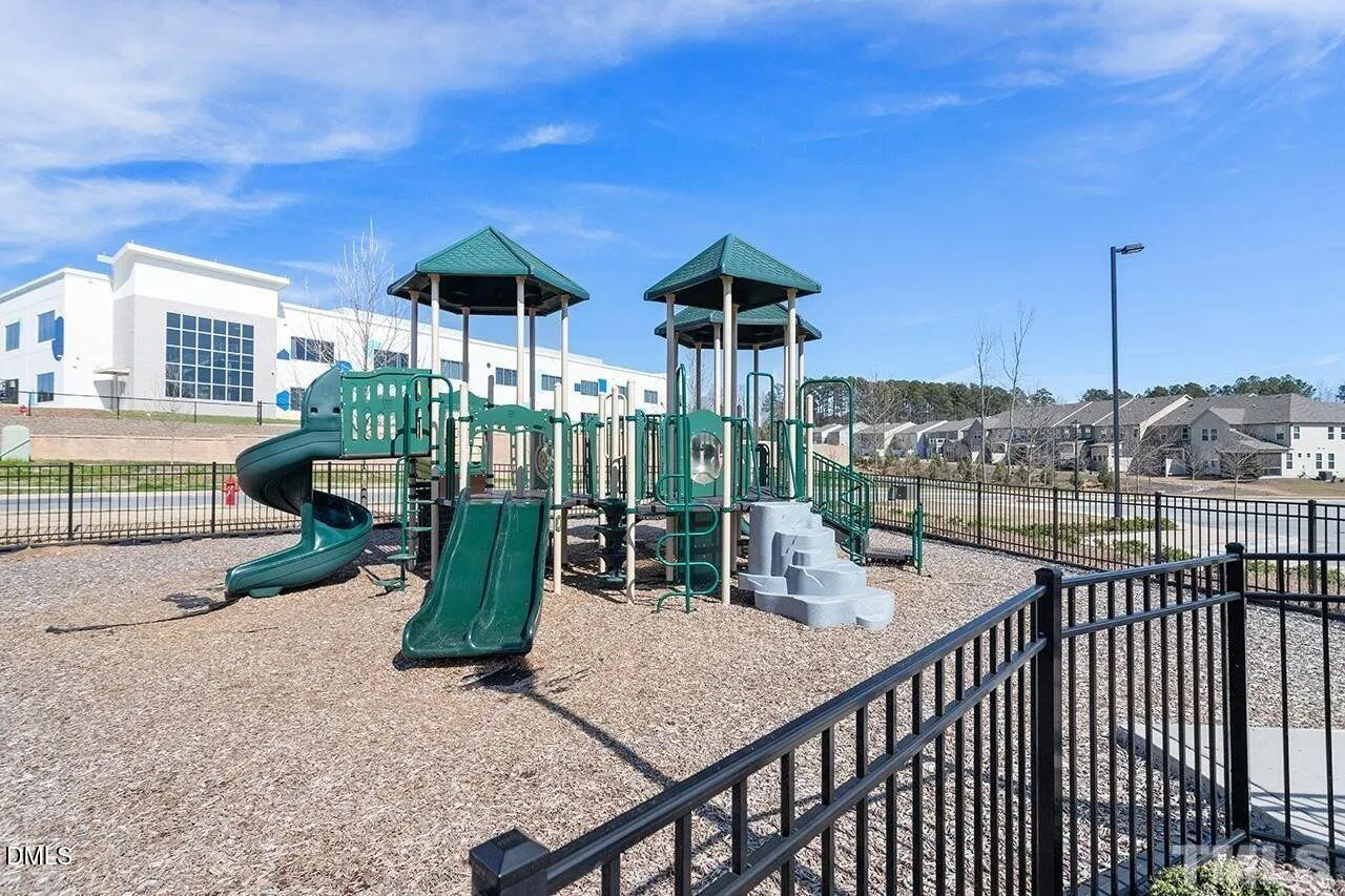 1195 Chestnut Bluff Run Apex, NC 27502 - Photo 24 of 26 large (24)