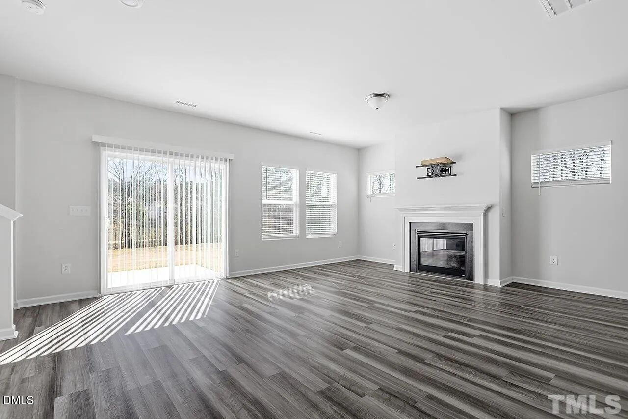 1195 Chestnut Bluff Run Apex, NC 27502 - Photo 4 of 26 large (3)