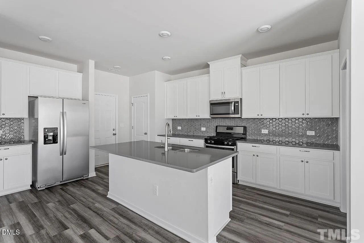 1195 Chestnut Bluff Run Apex, NC 27502 - Photo 6 of 26 large (5)