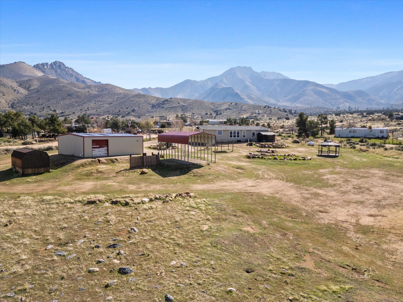 4131 Brooks Road Weldon, CA 93283 - Photo 47 of 49 a view of a lake with a mountain