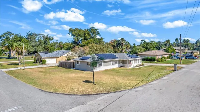 $319,999 | 295 Brooklyn Avenue, Orange City, FL 32763