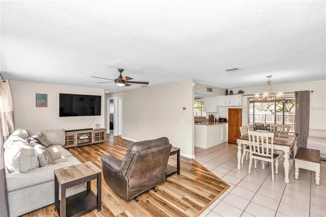 $319,999 | 295 Brooklyn Avenue, Orange City, FL 32763