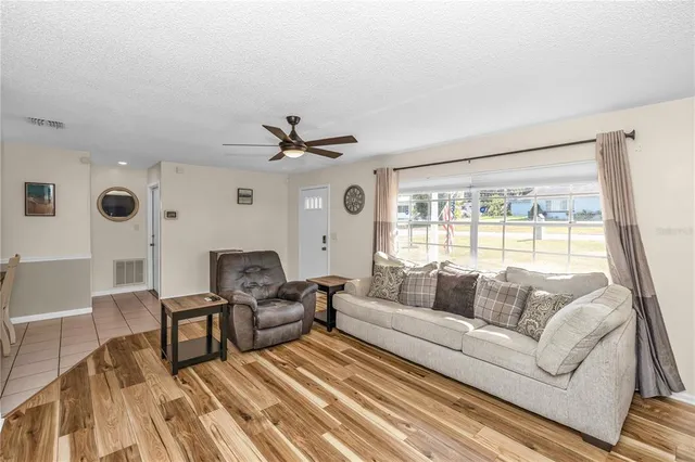 $319,999 | 295 Brooklyn Avenue, Orange City, FL 32763