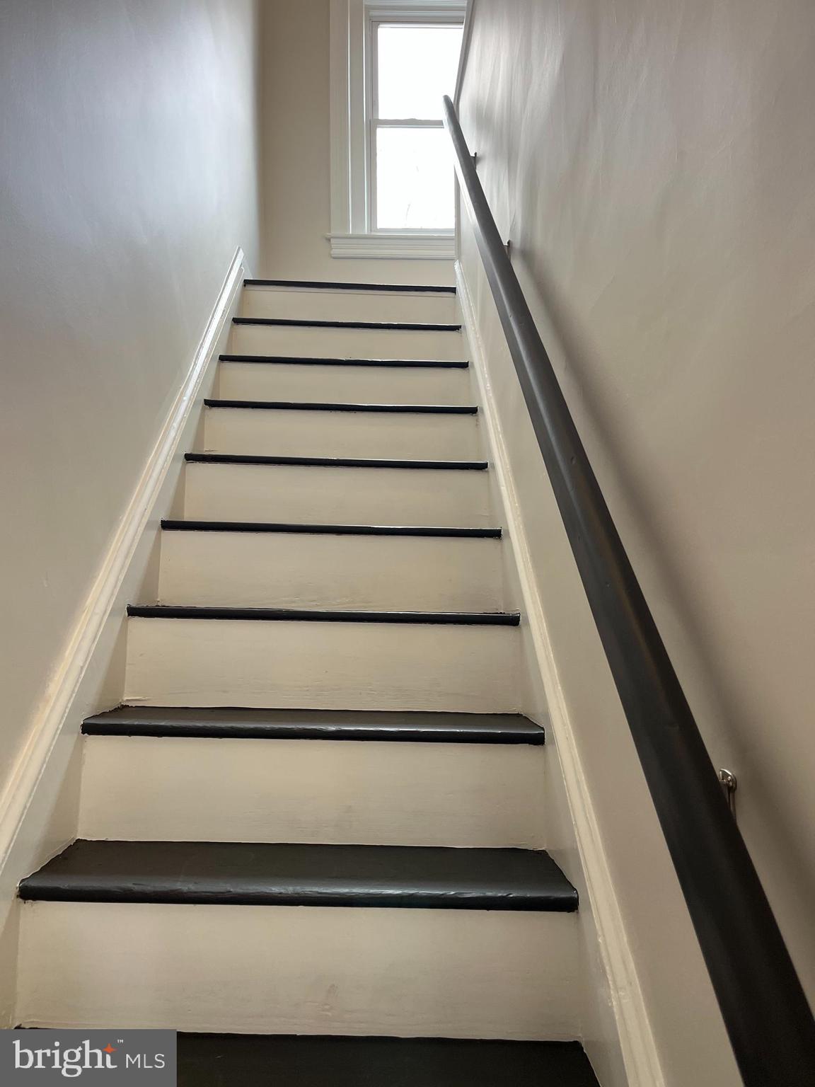 339 Chestnut Street, Unit 2 Pottstown, PA 19464 - Photo 13 of 19 a view of entryway