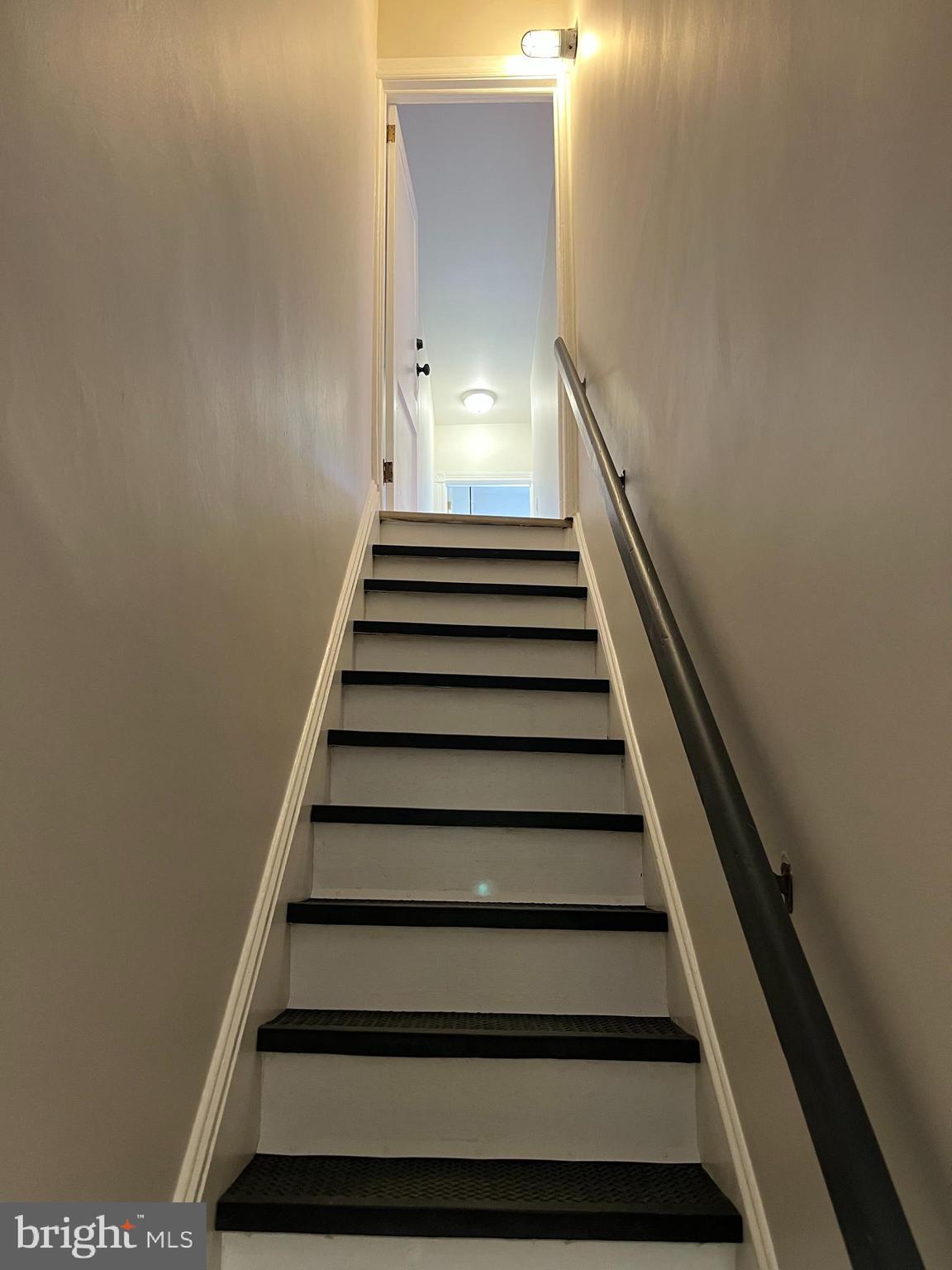 339 Chestnut Street, Unit 2 Pottstown, PA 19464 - Photo 3 of 19 a view of entryway