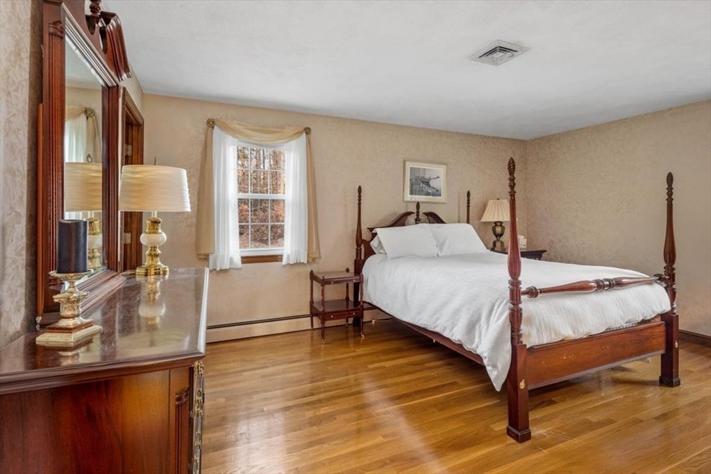 23 Harvest Lane Hingham, MA 02043 - Photo 12 of 24