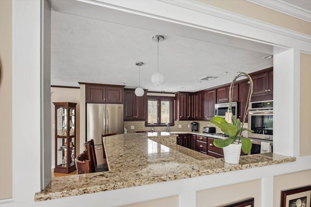 23 Harvest Lane Hingham, MA 02043 - Photo 3 of 24