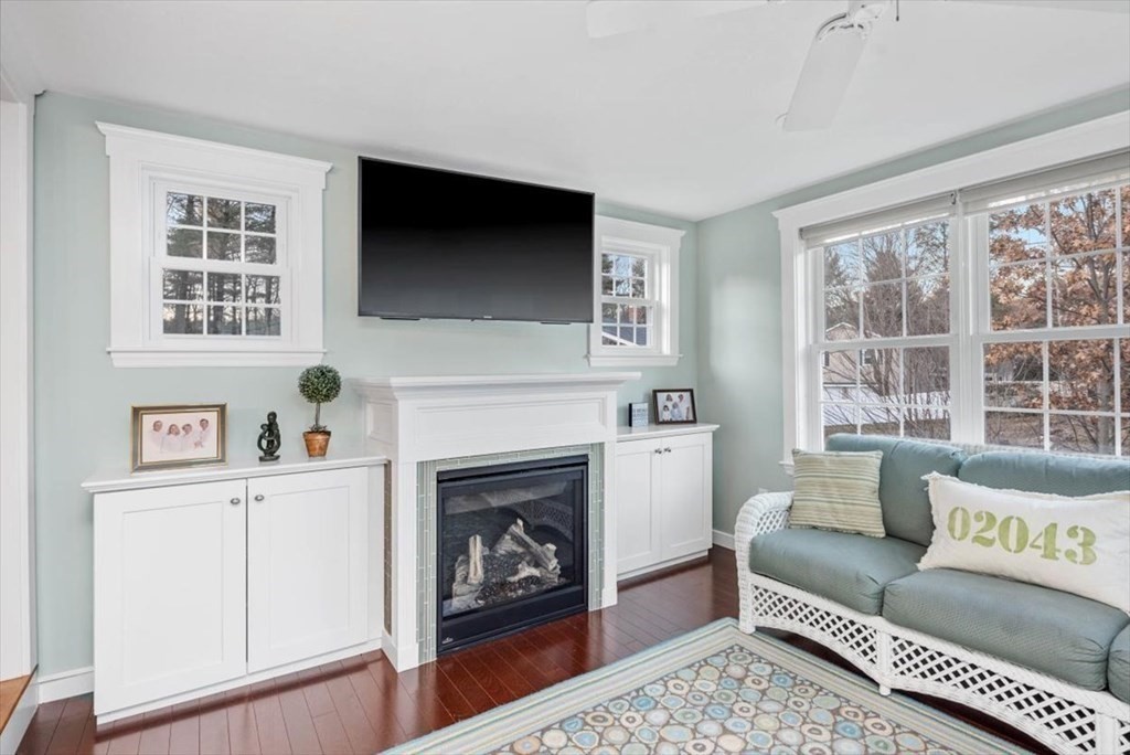 23 Harvest Lane Hingham, MA 02043 - Photo 10 of 24