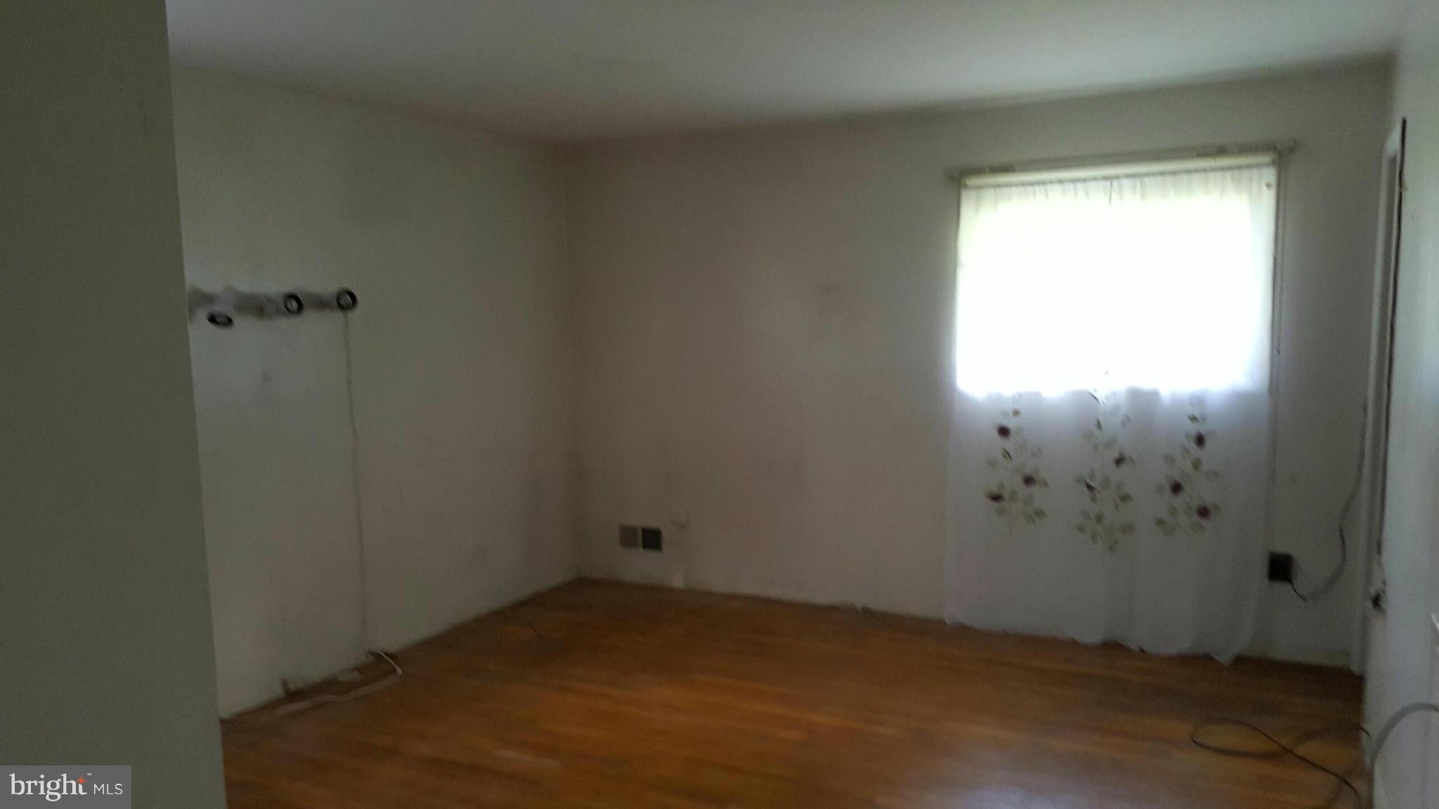 4409 Havelock Road Lanham, MD 20706 - Photo 13 of 22 Bedroom (Master)