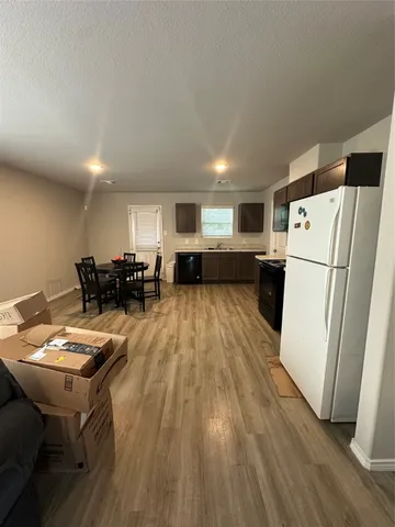 $1,575 | 411 Armstrong Street, Houston, TX 77029