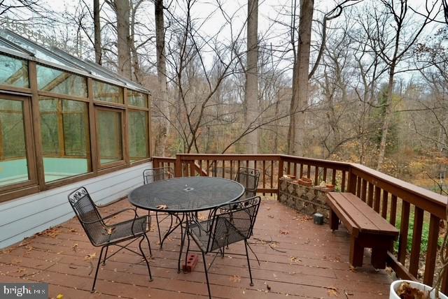 11312 Myrtle Lane Reston, VA 20191 - Photo 10 of 23 Spacious deck attached to kitchen and sunroom