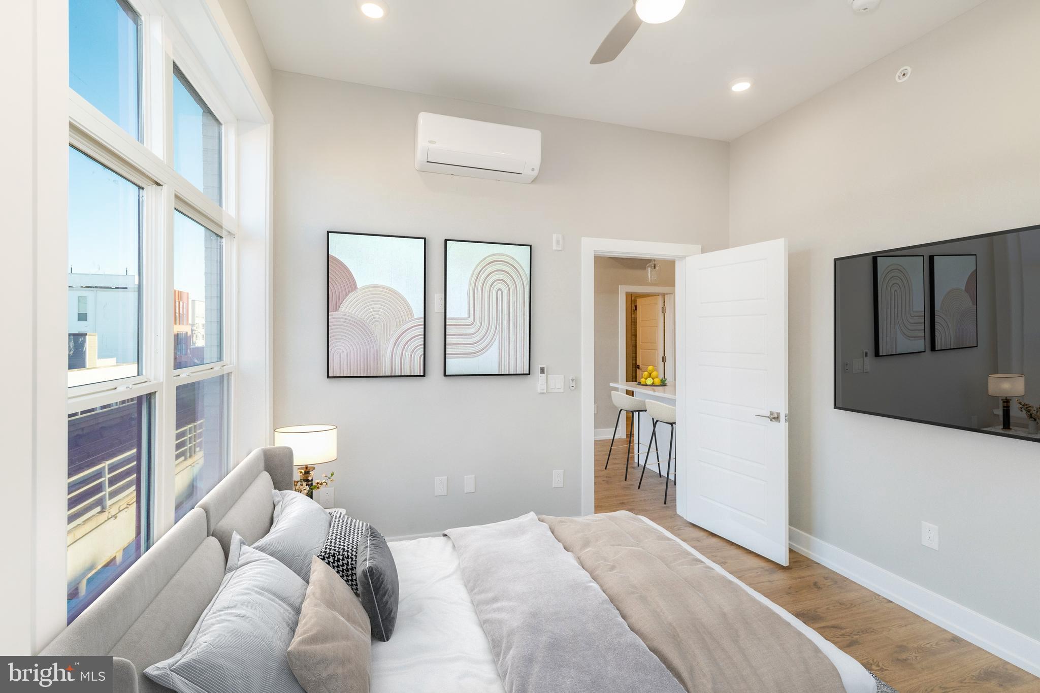 2034 North Front St Unit 5  