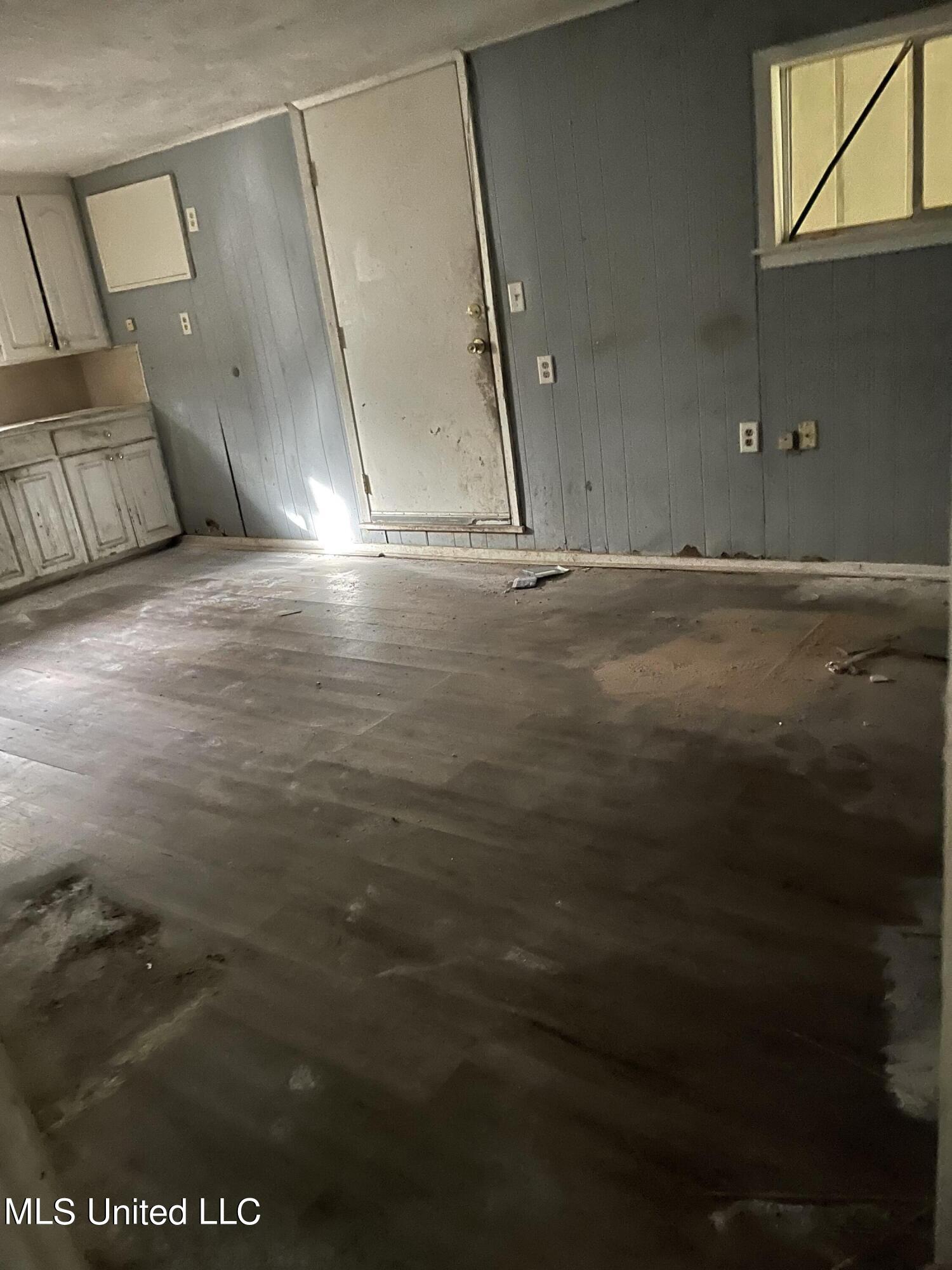 3677 Forest Hill Road Jackson, MS 39212 - Photo 6 of 25 IMG-1481