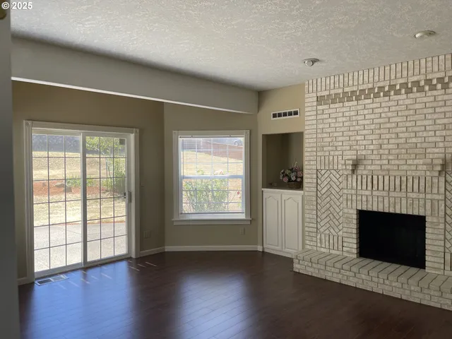 $1,200,000 | 2650 Hoo Doo Drive Northwest, Salem, OR 97304