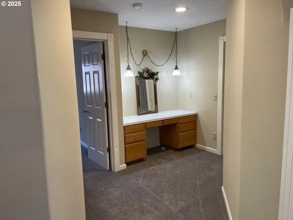$1,200,000 | 2650 Hoo Doo Drive Northwest, Salem, OR 97304