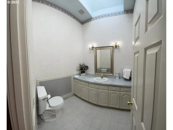 $1,200,000 | 2650 Hoo Doo Drive Northwest, Salem, OR 97304