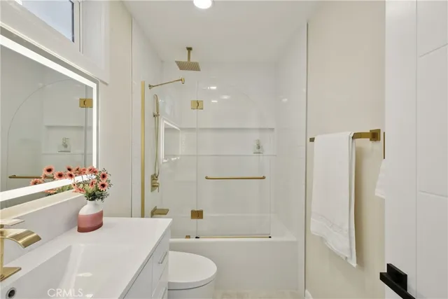 $1,489,000 | 1533 West San Lorenzo Avenue, Santa Ana, CA 92704