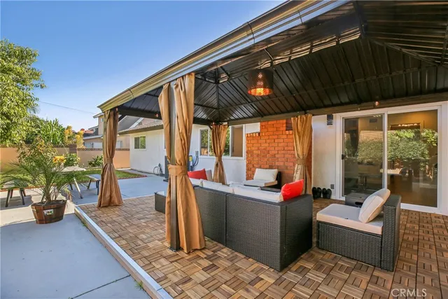 $1,489,000 | 1533 West San Lorenzo Avenue, Santa Ana, CA 92704