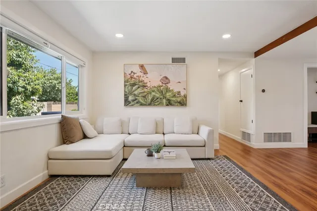 $1,568,000 | 1533 West San Lorenzo Avenue, Santa Ana, CA 92704